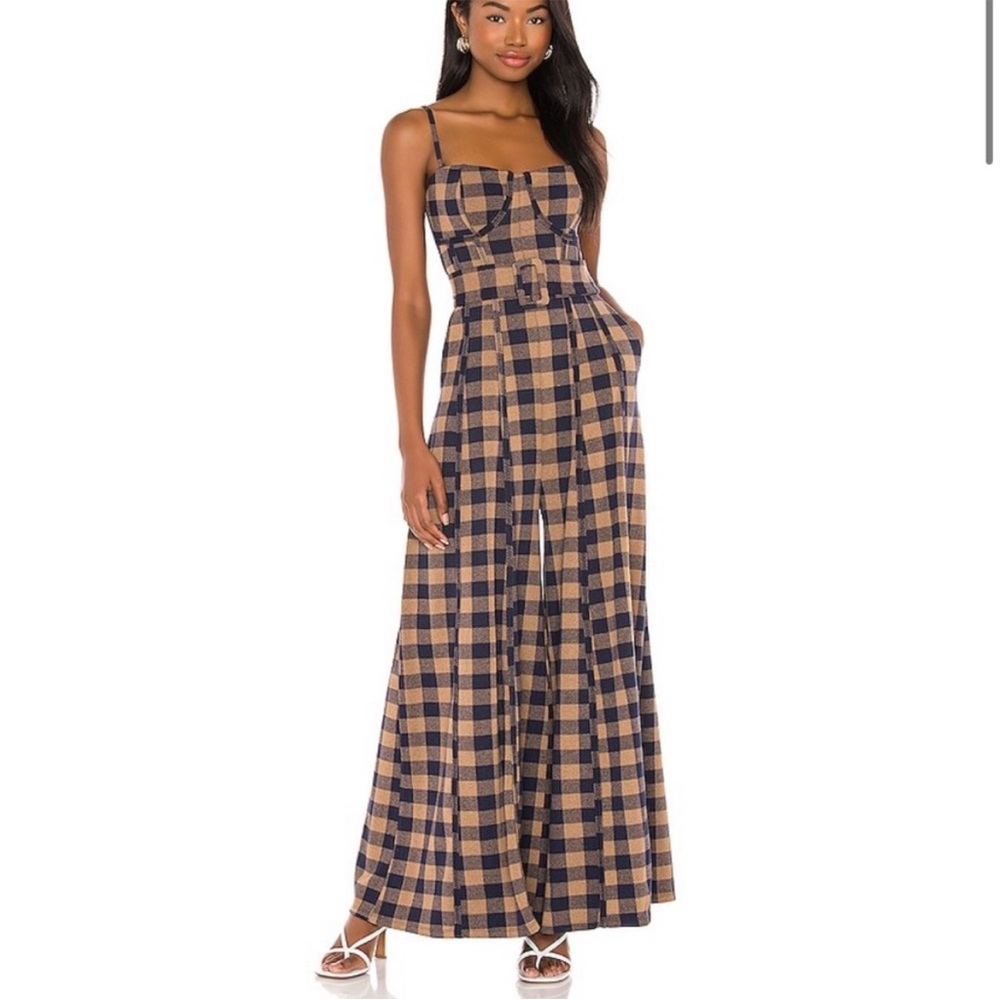Free People Hold Me Tight
Jumpsuit Indigo Combo Gingham
Belted Wide Leg